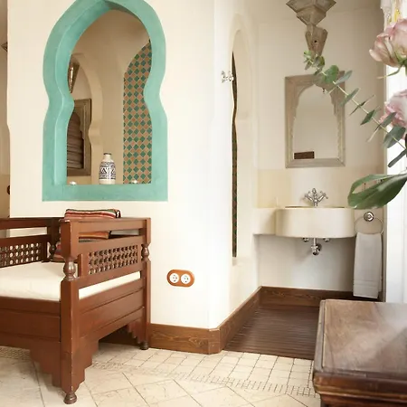 Alcoba Del Rey De Seville